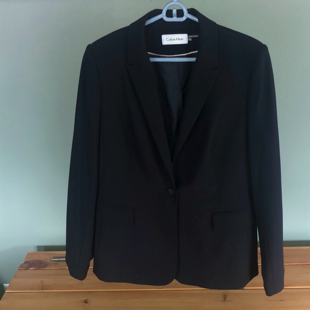 Calvin Klein- Womenswear Blazer - Size 12 - Black